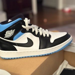 Women’s Air Jordans 7.5